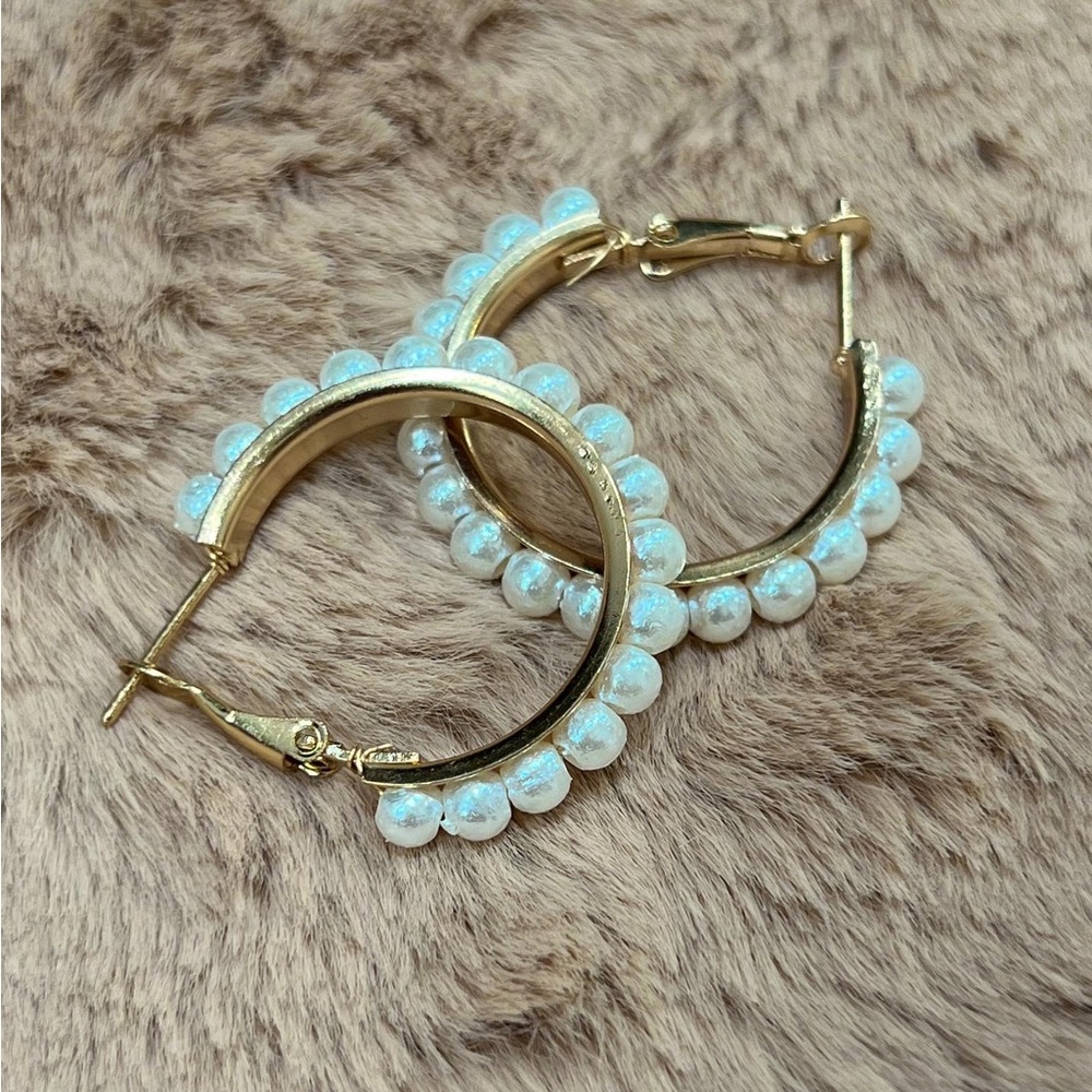 Pearl hoops